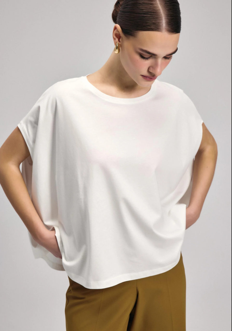 חולצה בייסיק קלאסית