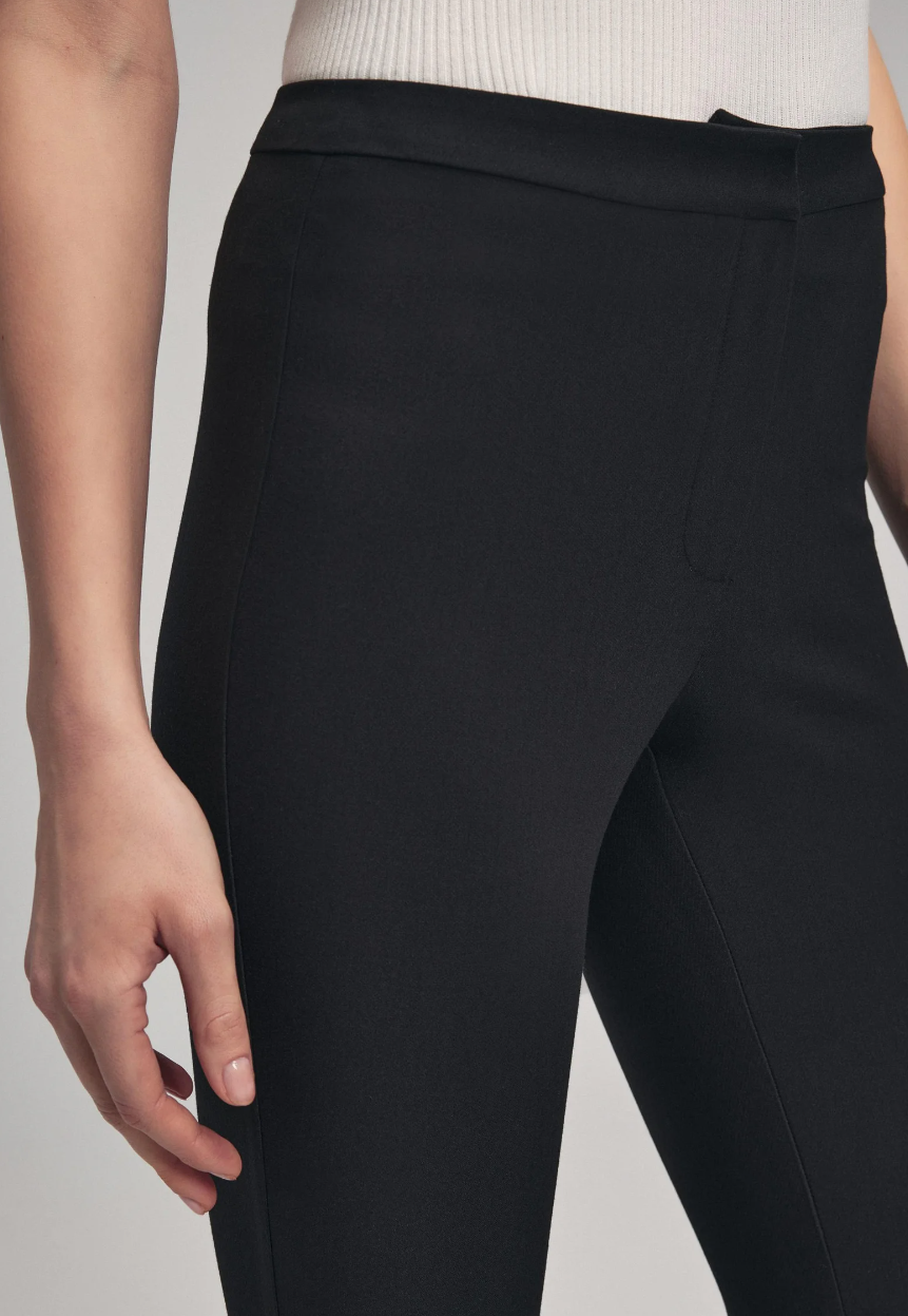 מכנס מתרחב חלק