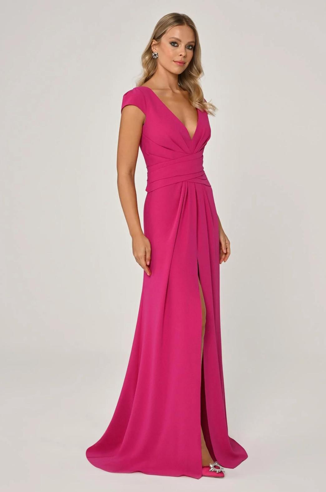 Maxi V dress