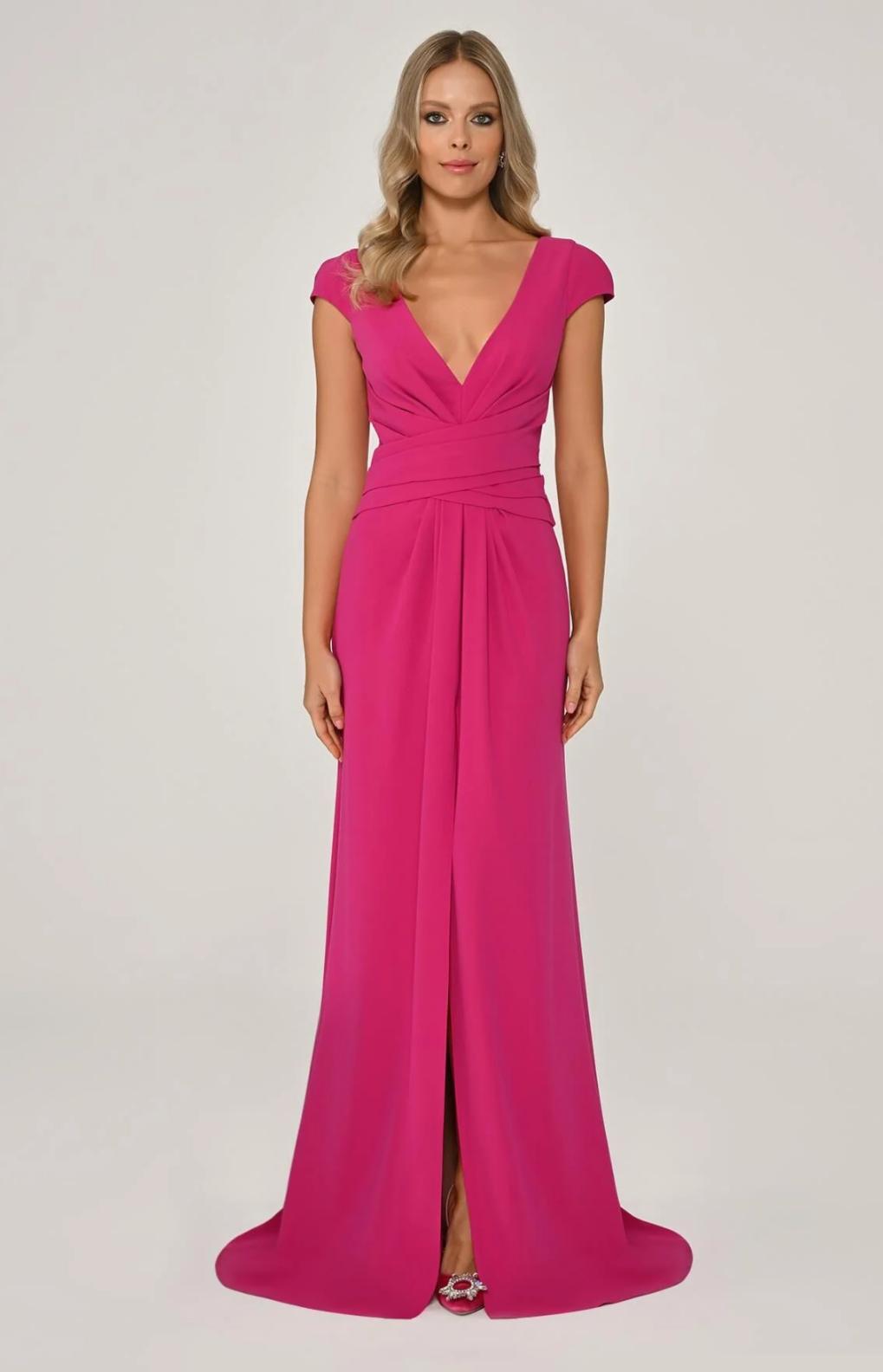 Maxi V dress