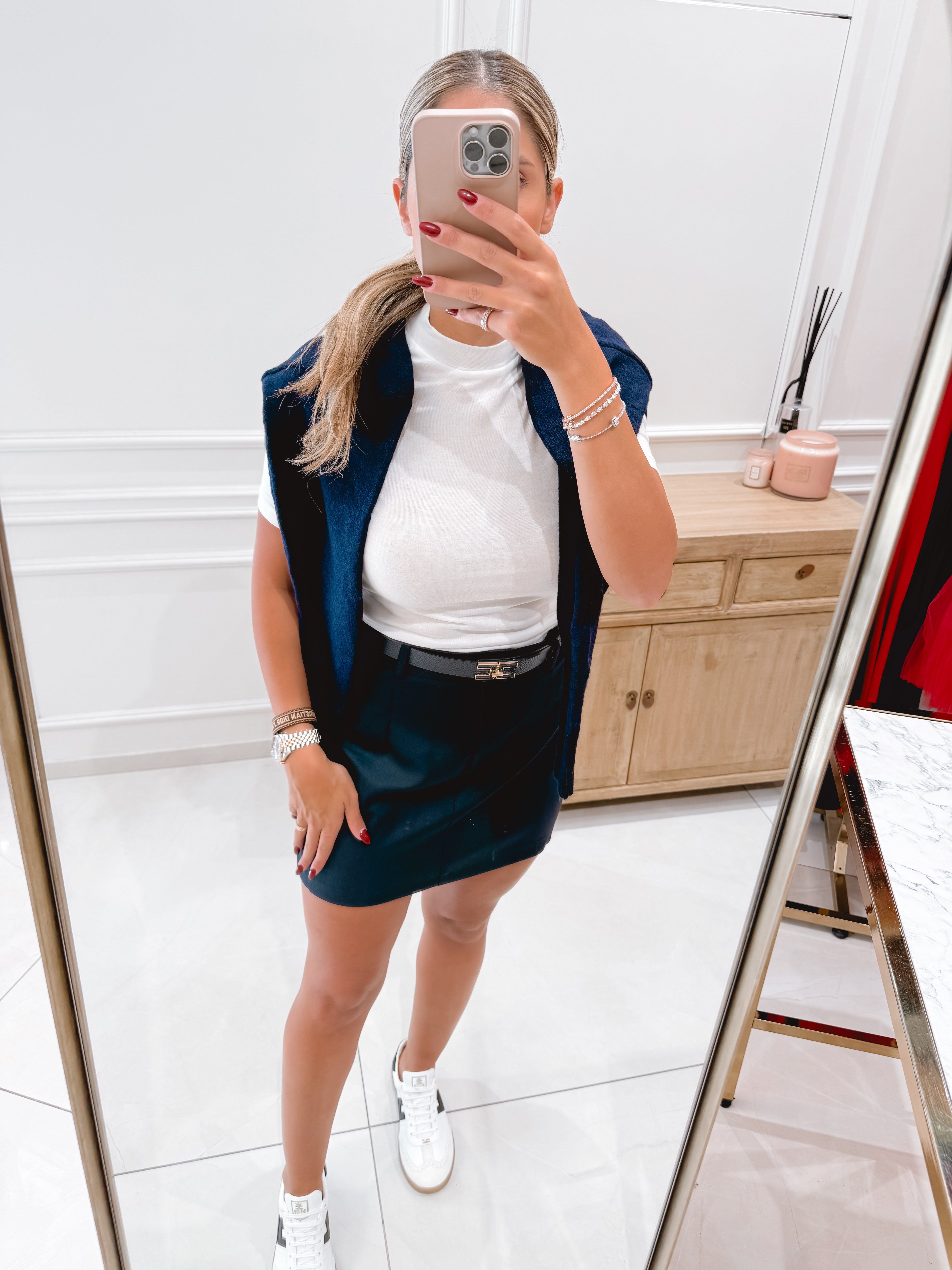 חצאית מיני קלאסית