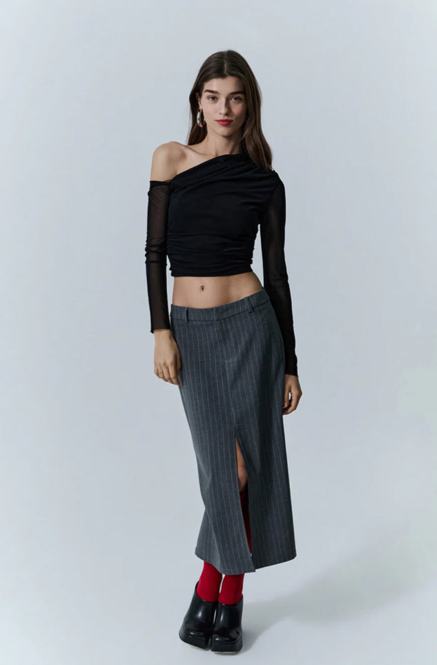 חולצת כתף אחד