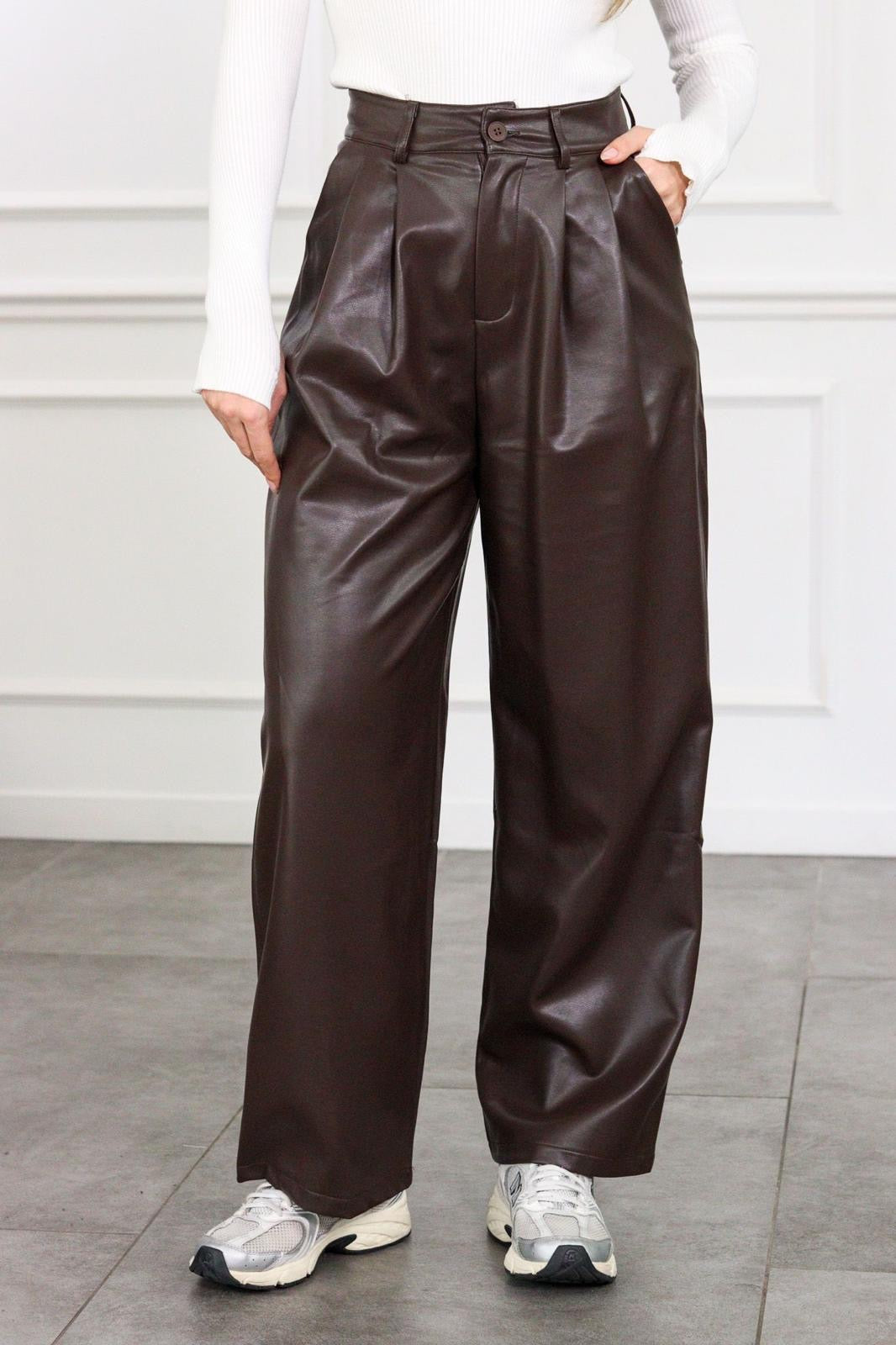 מכנס עור רחב