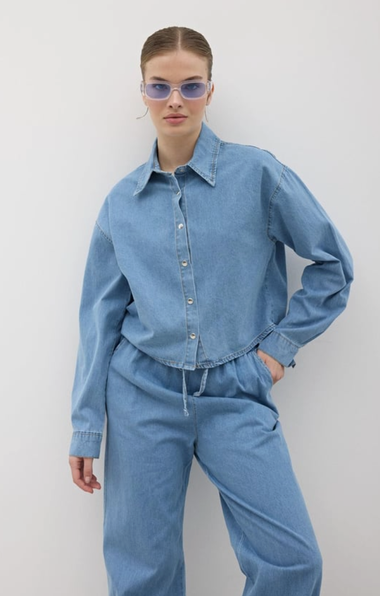 מכופתרת גינס קרופ