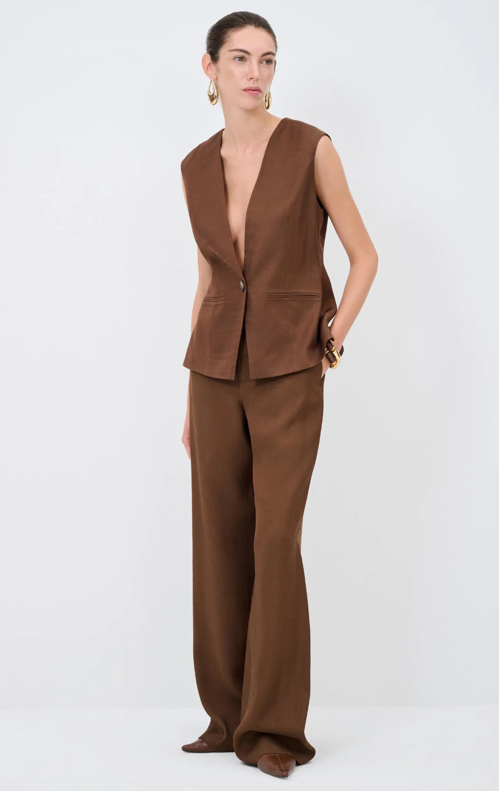 חליפת וסט חום