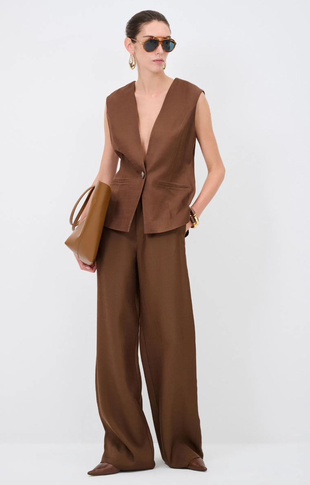 חליפת וסט חום