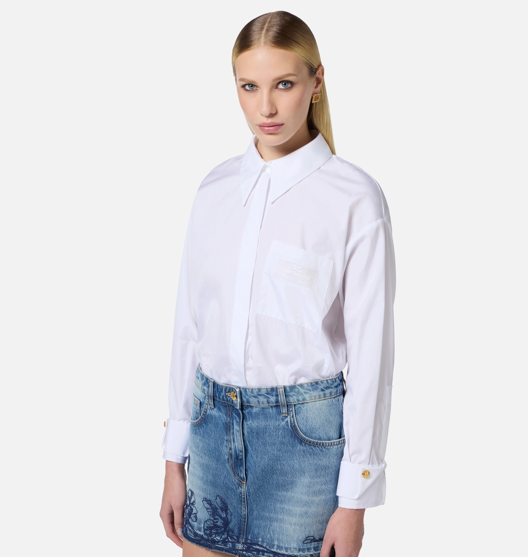 Poplin shirt with embroidered breast pocket