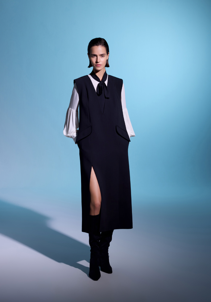 Sleeveless deep V dress with slit