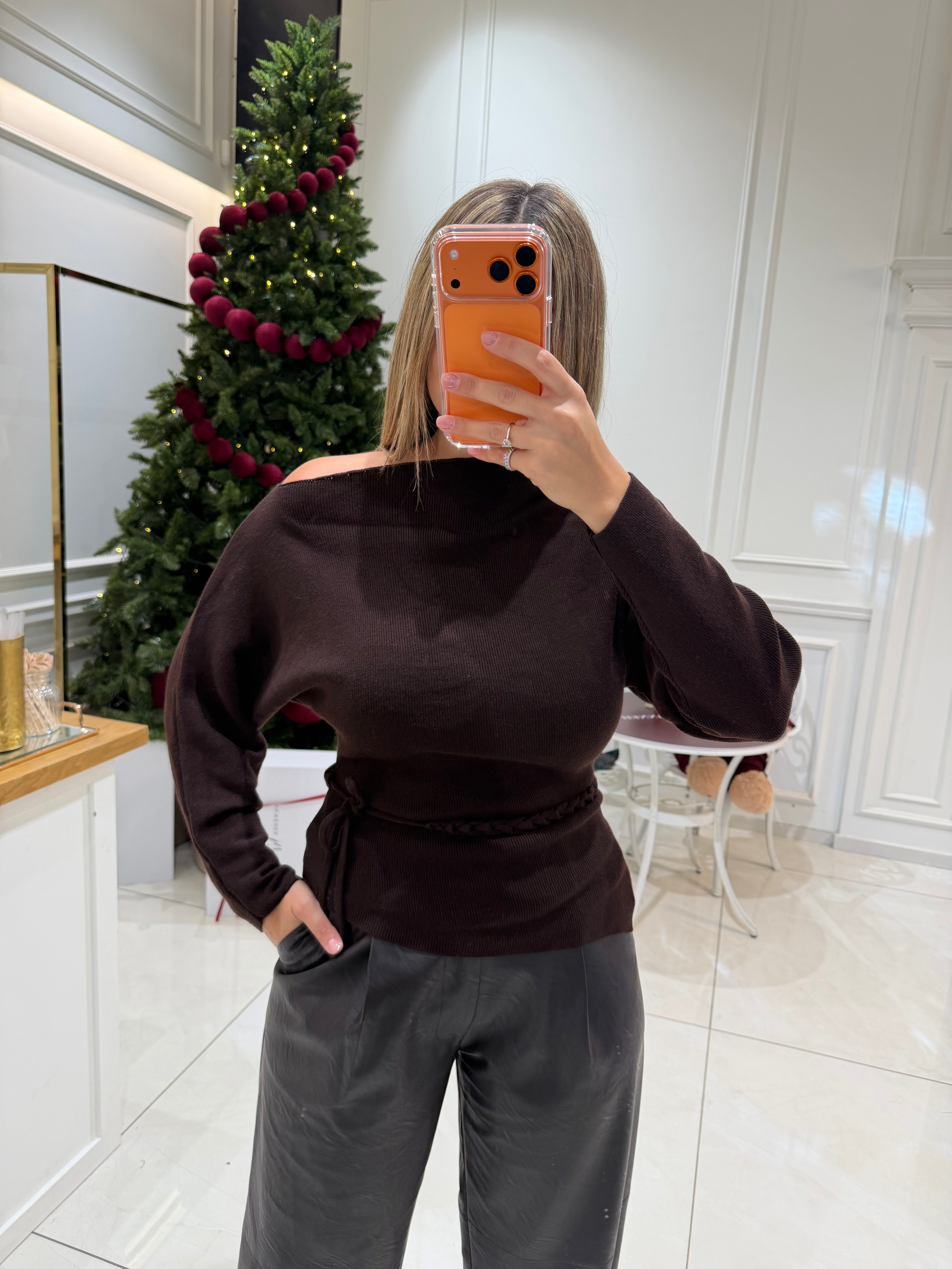 Knit offshoulder Blouse