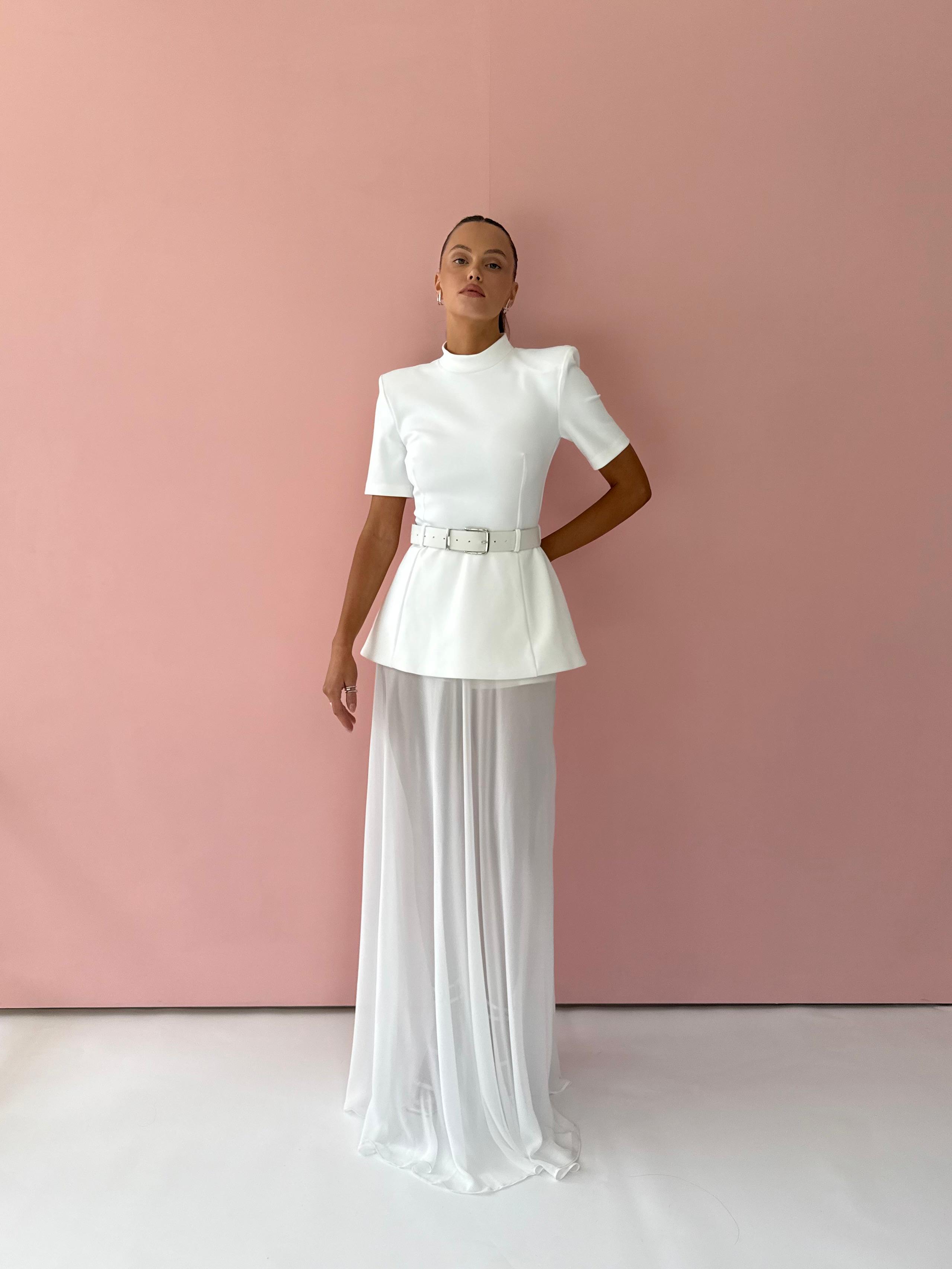 Has Dress