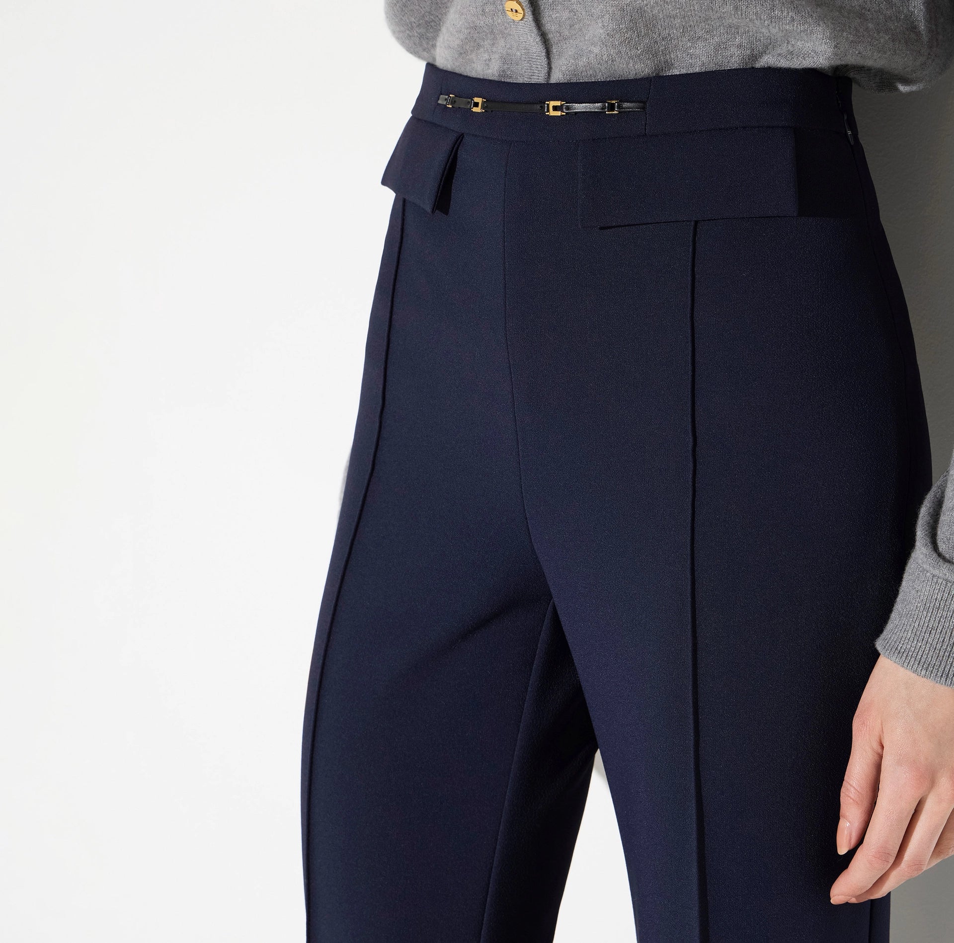 Trousers in double layer stretch crêpe