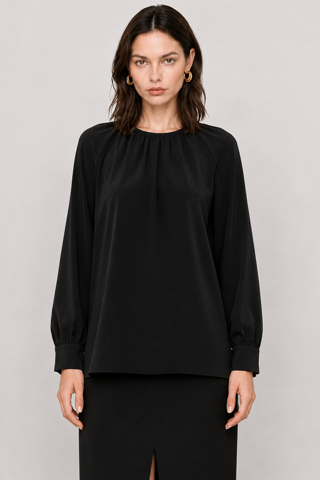 Blouse with long sleeves
