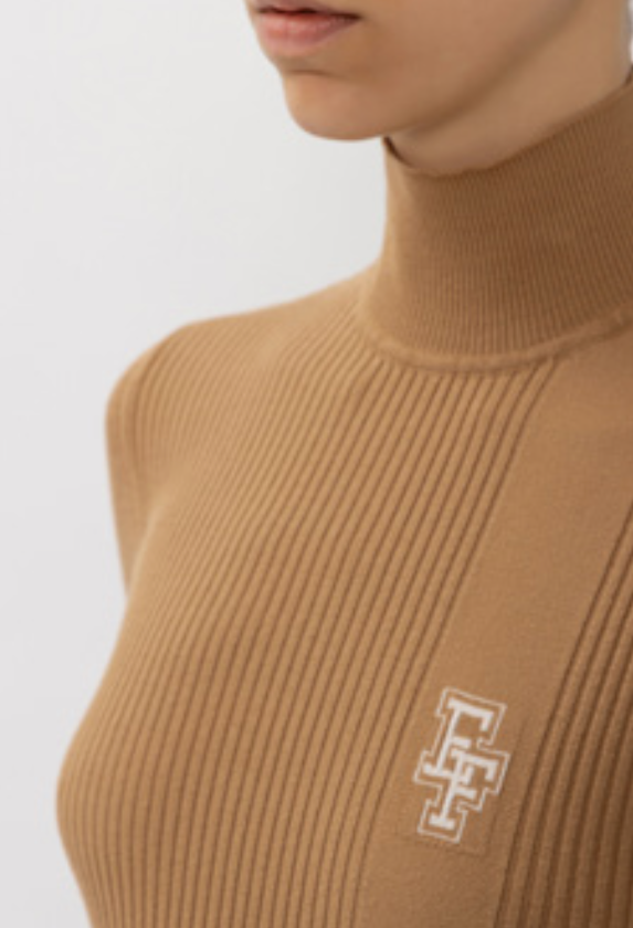 turtleneck Blousemwith short sleeves