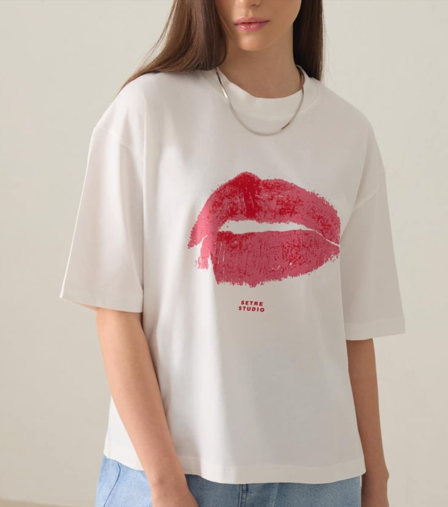 t-shirt with kiss