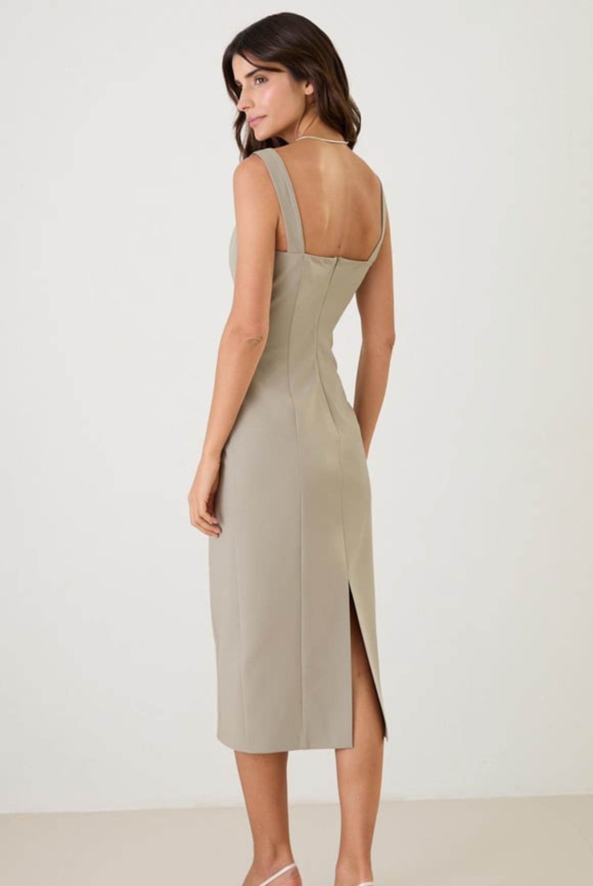 Midi classic dress with pockets