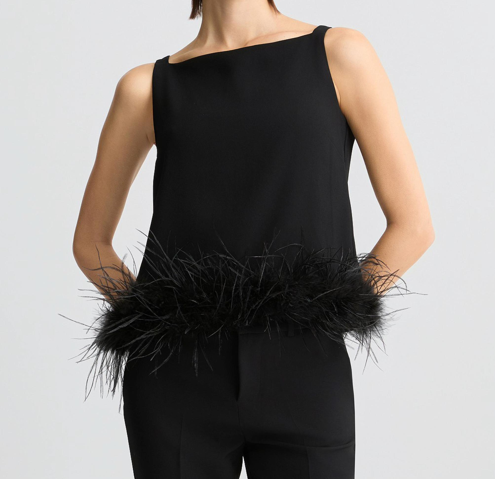 top with feathers