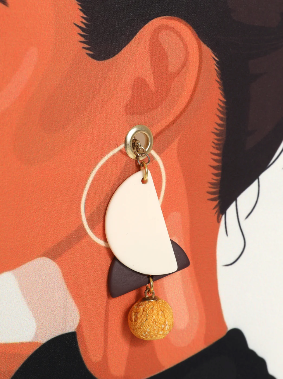 earrings t-shirt