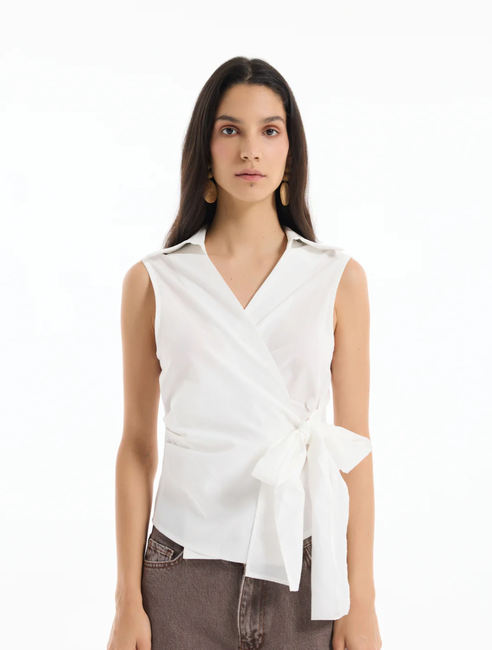 tied short shirt