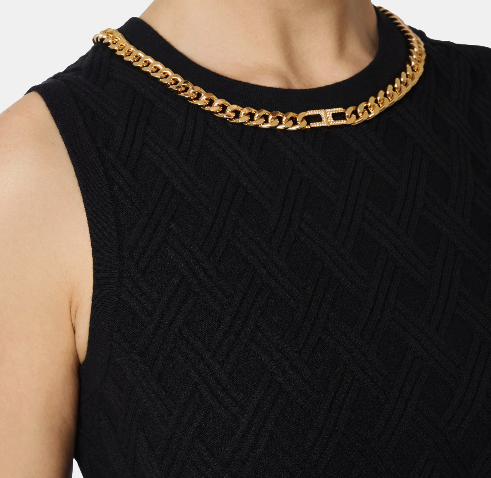 Top in knit fabric with diamond pattern and jewel details
