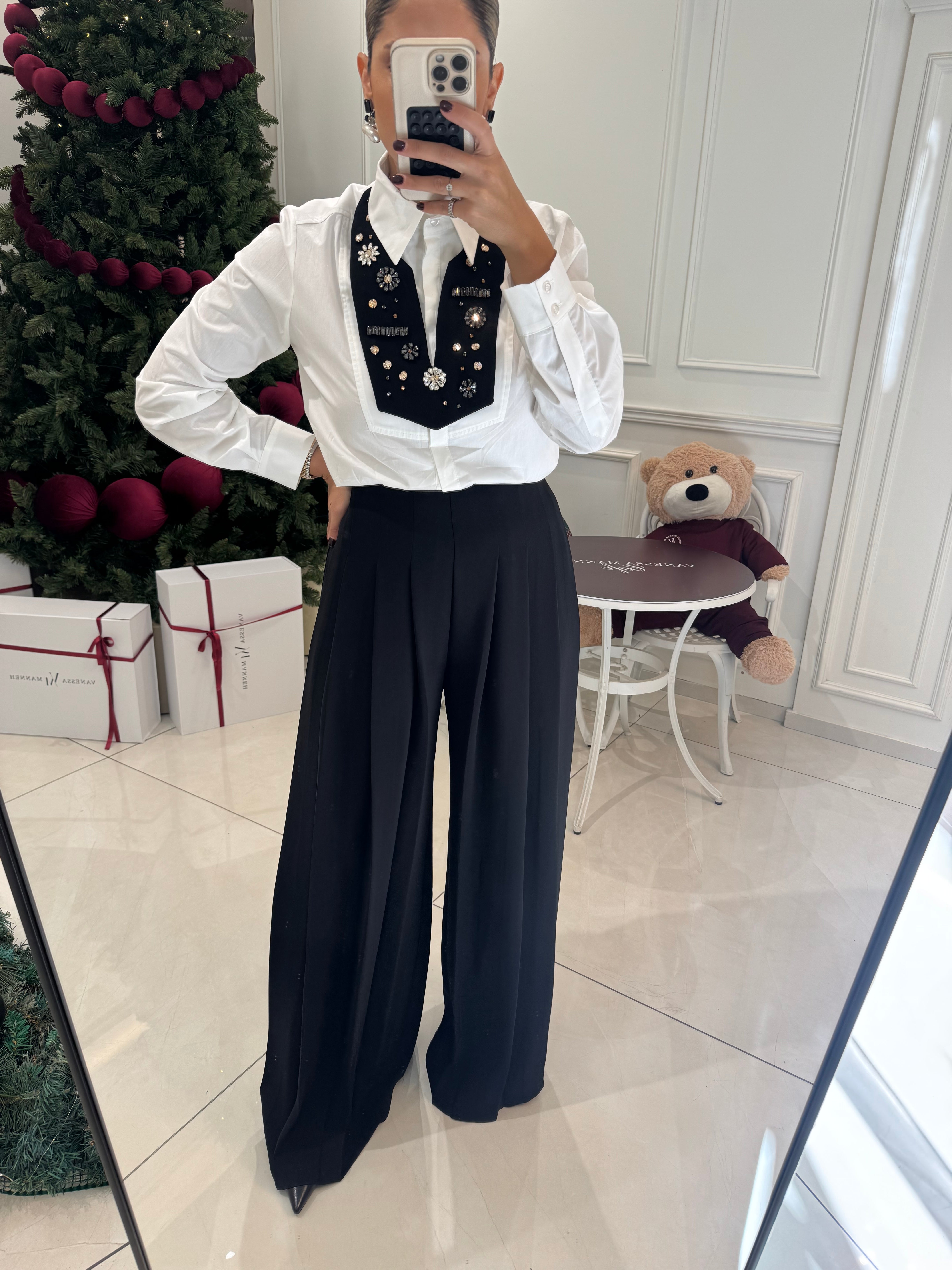 Wide leg pants