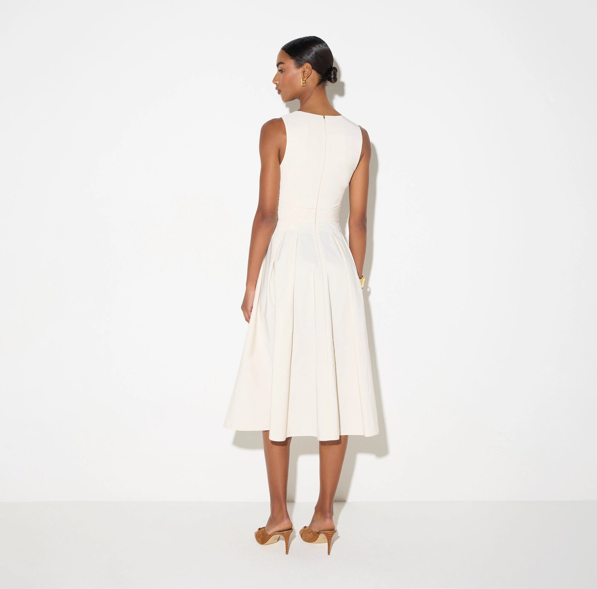 Dress in taffeta voile fabric