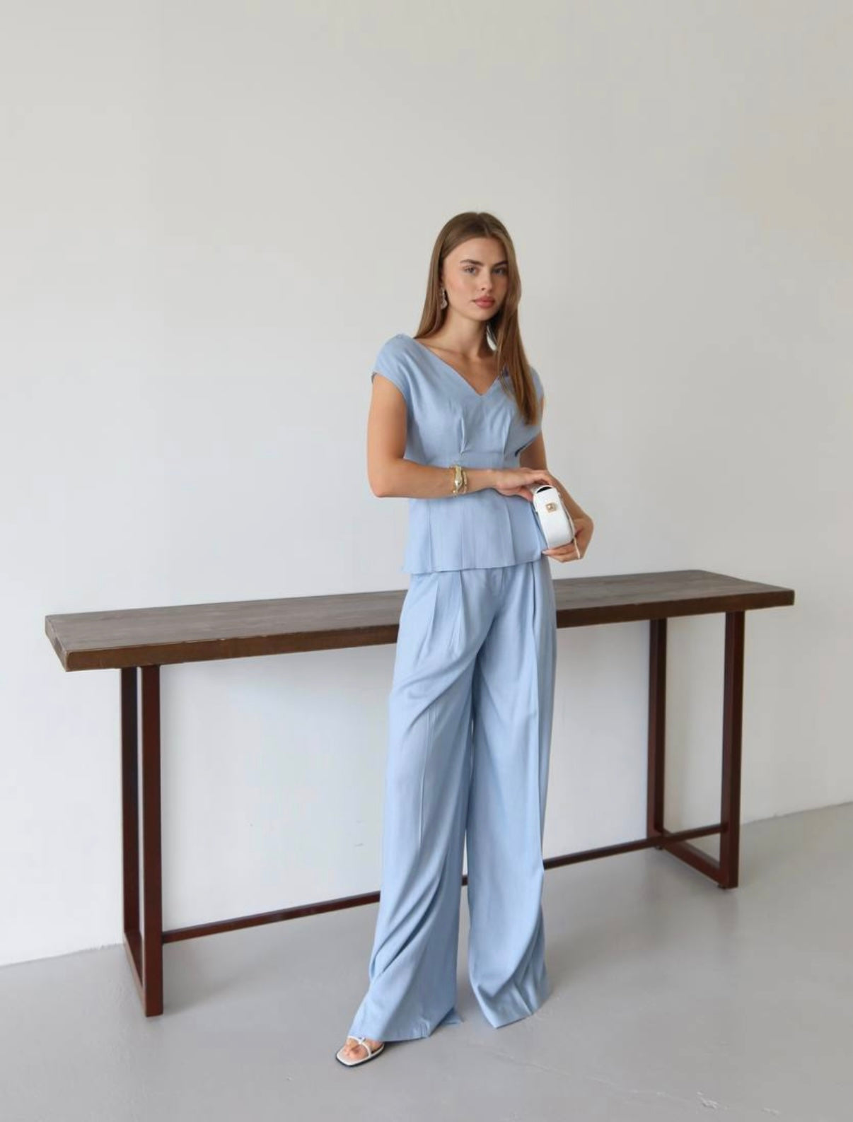V BLOUSE SET