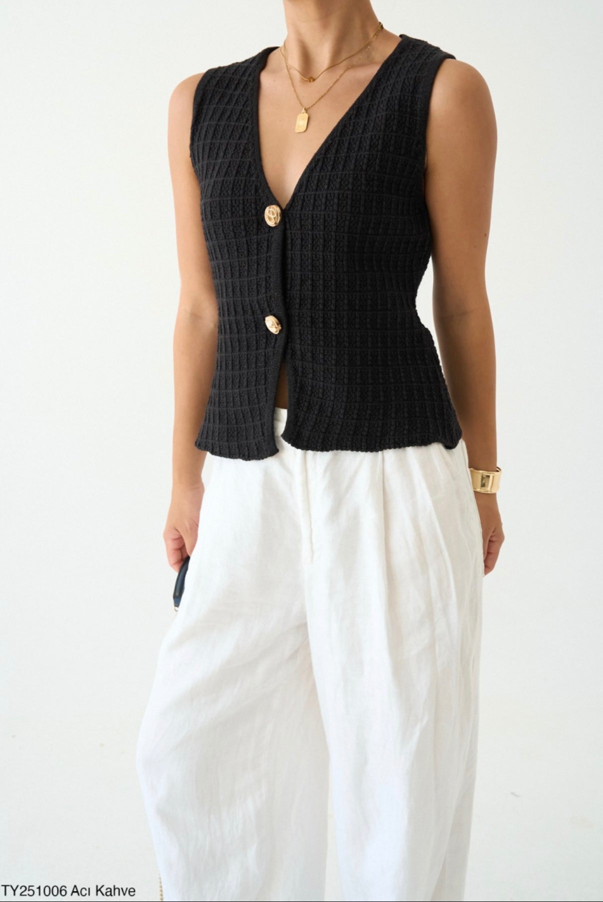 Knit vest